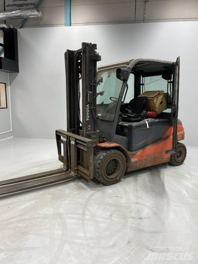 Toyota 8FBMT50 Carrelli elevatori elettrici
