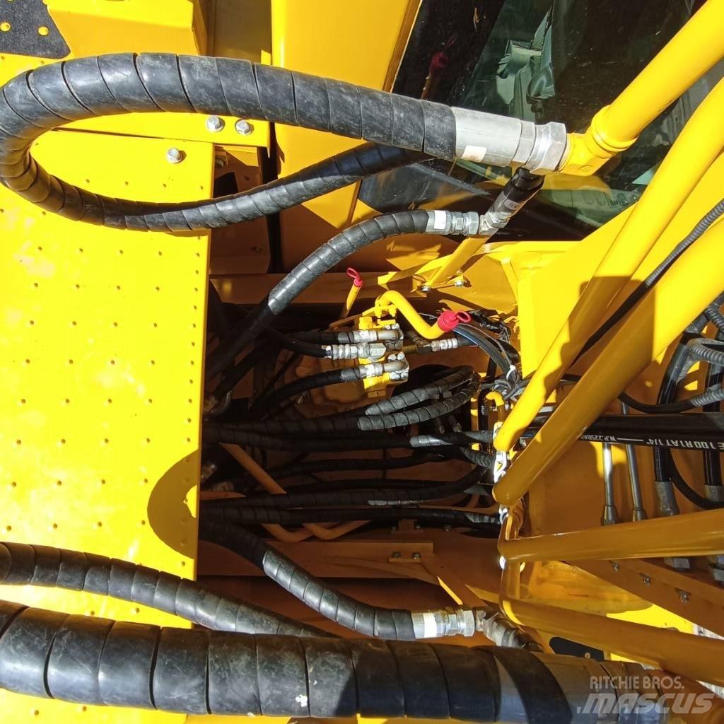 Komatsu PC 200-8N1 Escavatori cingolati