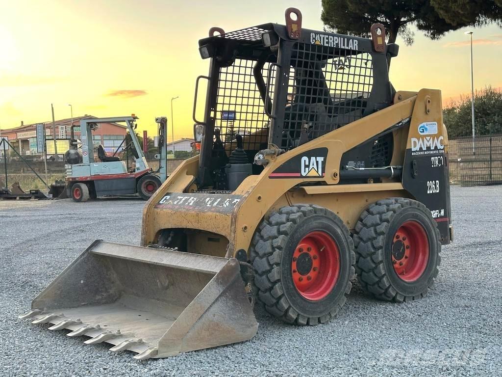 CAT 226BHF Mini pale
