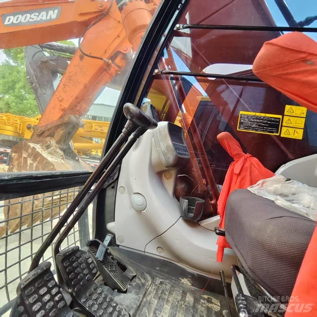 Hitachi ZX 210 Escavatori cingolati
