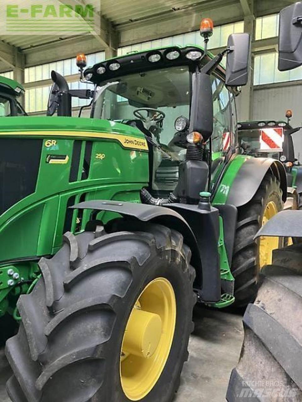 John Deere 6r 250 Trattori