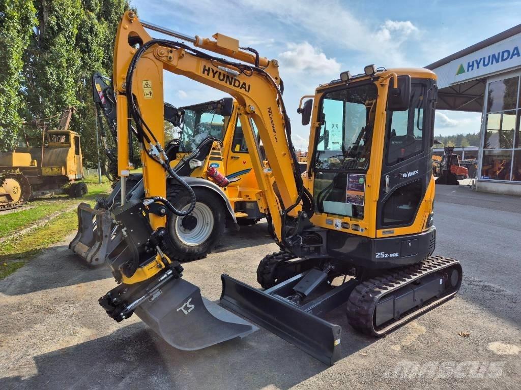 Hyundai R 25 Z-9AK Miniescavatori