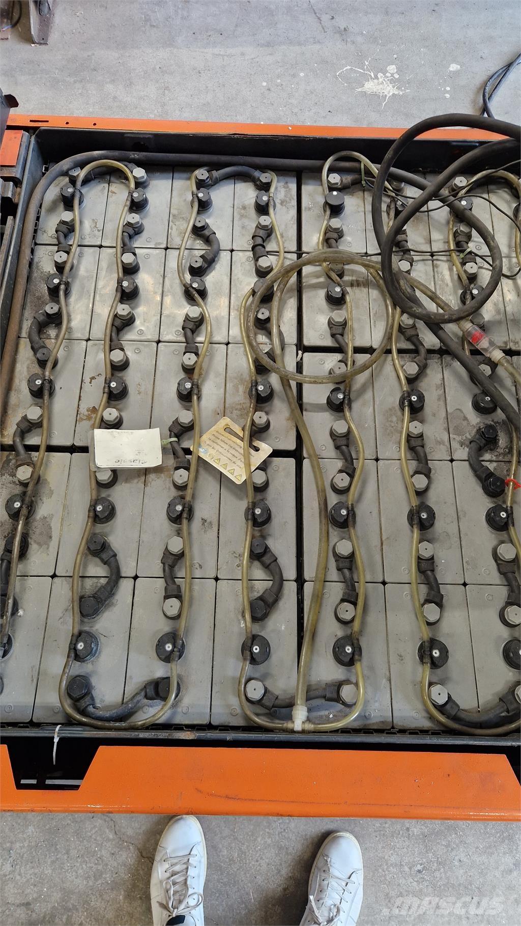 Toyota 7FBMF30 Carrelli elevatori elettrici