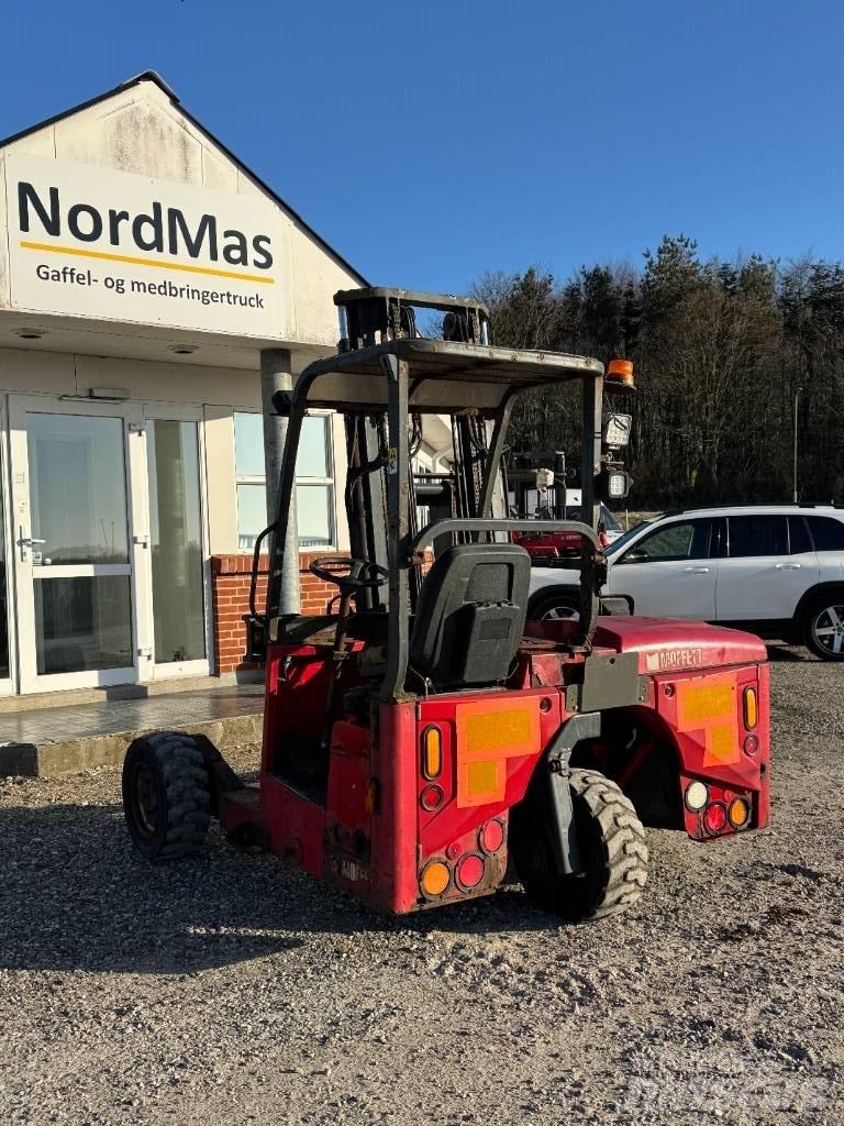 Moffett M4 25.3 Carrelli elevatori diesel