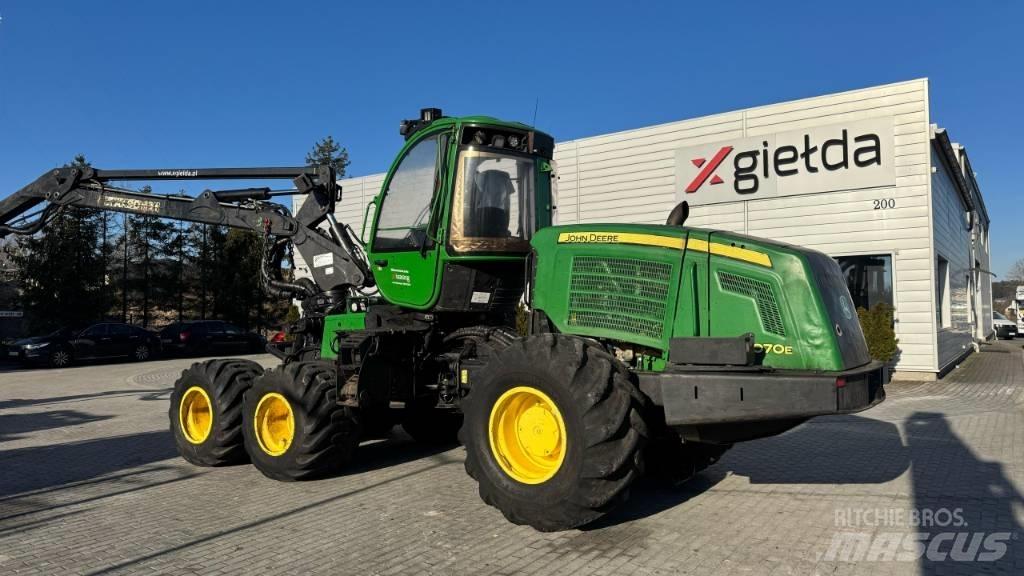 John Deere 1070 E Abbattitrici, Disboscatrici