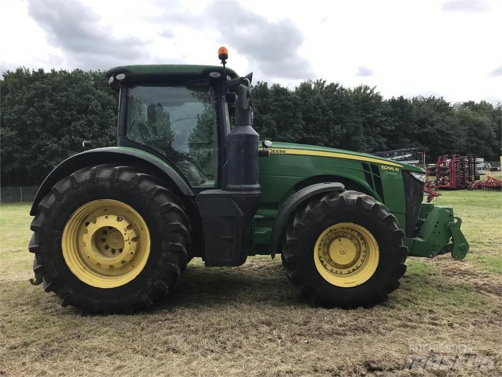 John Deere 8295R Trattori