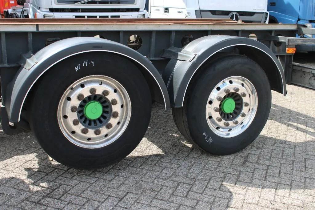 Burg 3x SAF Rimorchi portacontainer