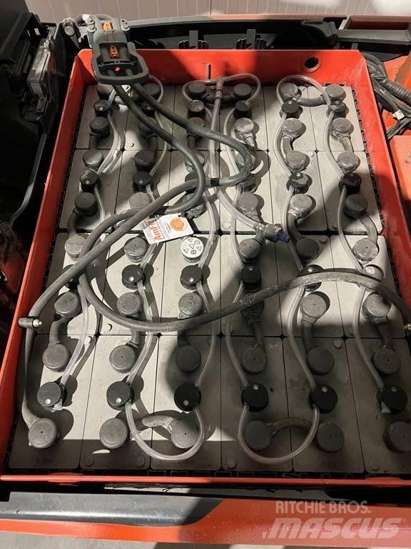 Linde E18-02 Carrelli elevatori elettrici