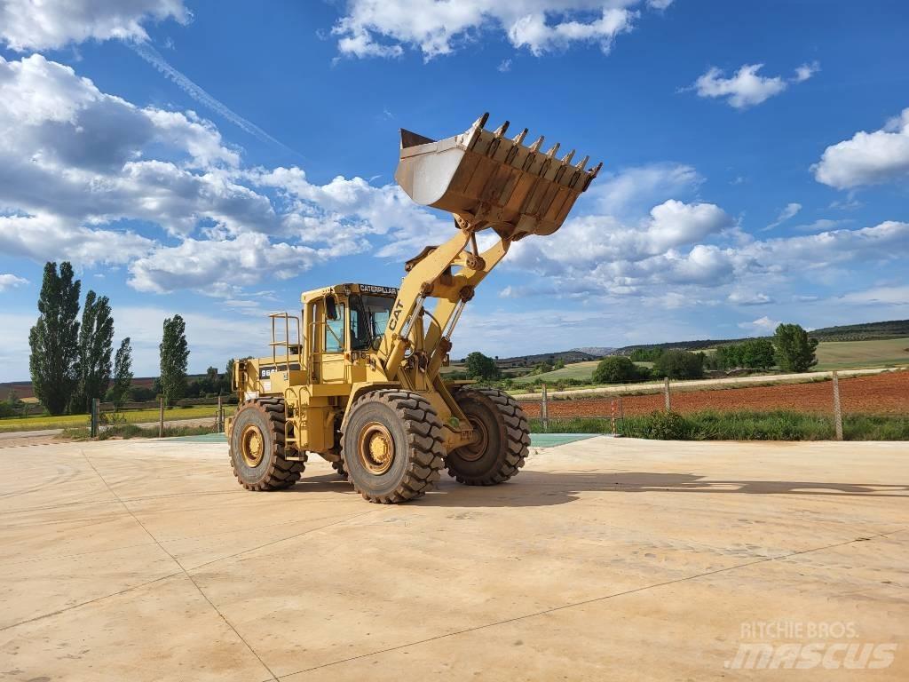 CAT 966E Pale gommate
