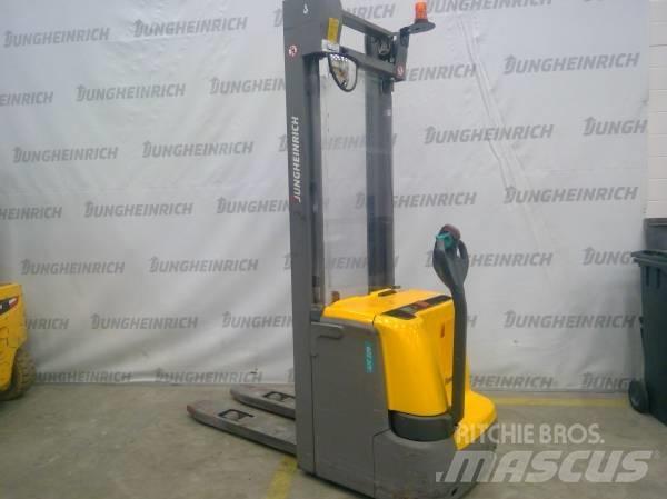 Jungheinrich EJC 220 Transpallet uomo a terra