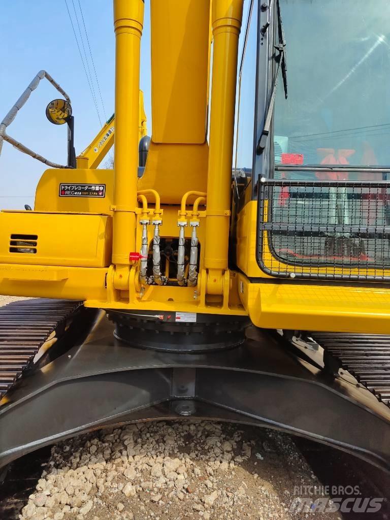 Komatsu PC 220 Escavatori cingolati