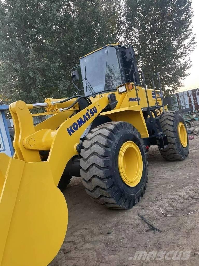 Komatsu WA 380 Pale gommate