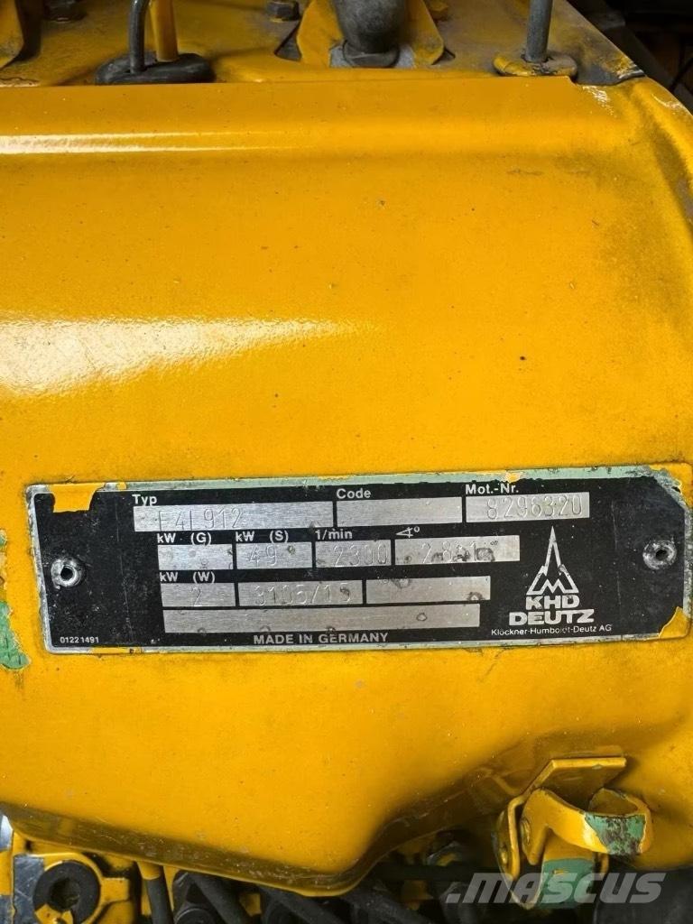 Atlas AR 72 Pale gommate