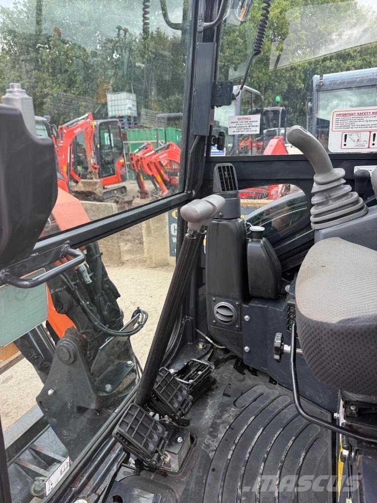 Hitachi ZX 26 U-6 CR Miniescavatori