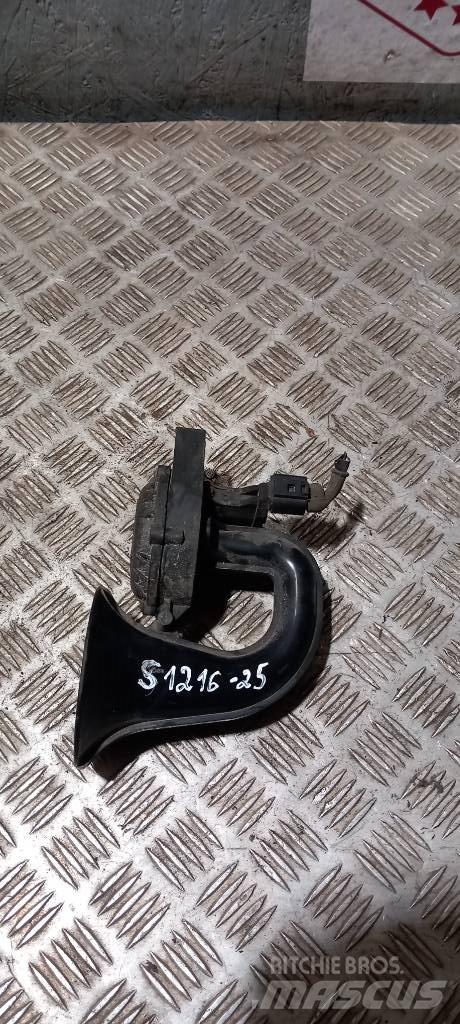 Scania R 4401936103 Cabine e interni