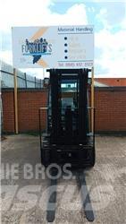 Toyota 02-8 FGF25 Carrelli elevatori GPL