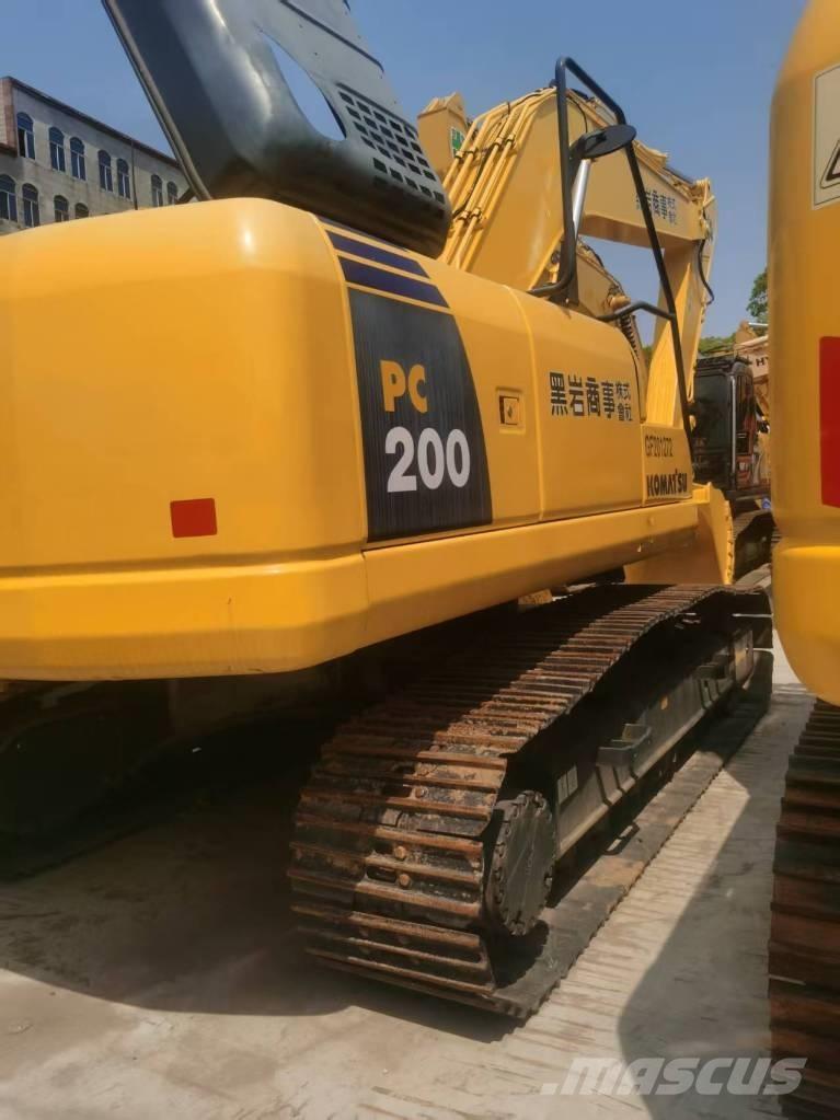Komatsu PC 200-8 Escavatori cingolati