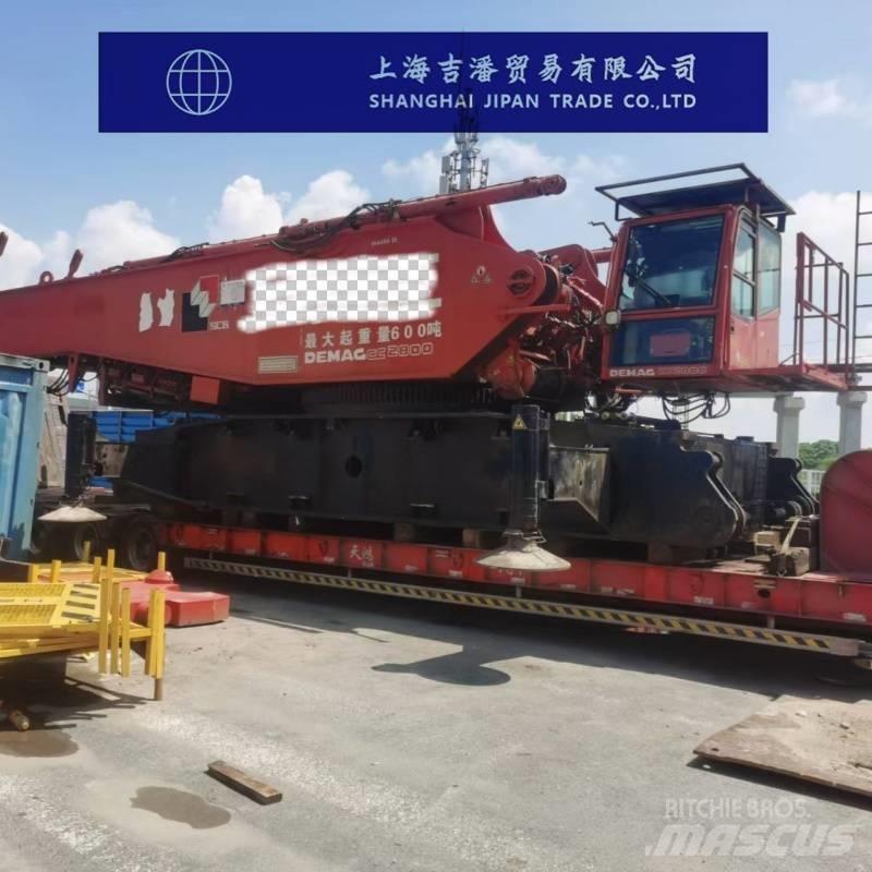 Demag CC 2800 Gru cingolate