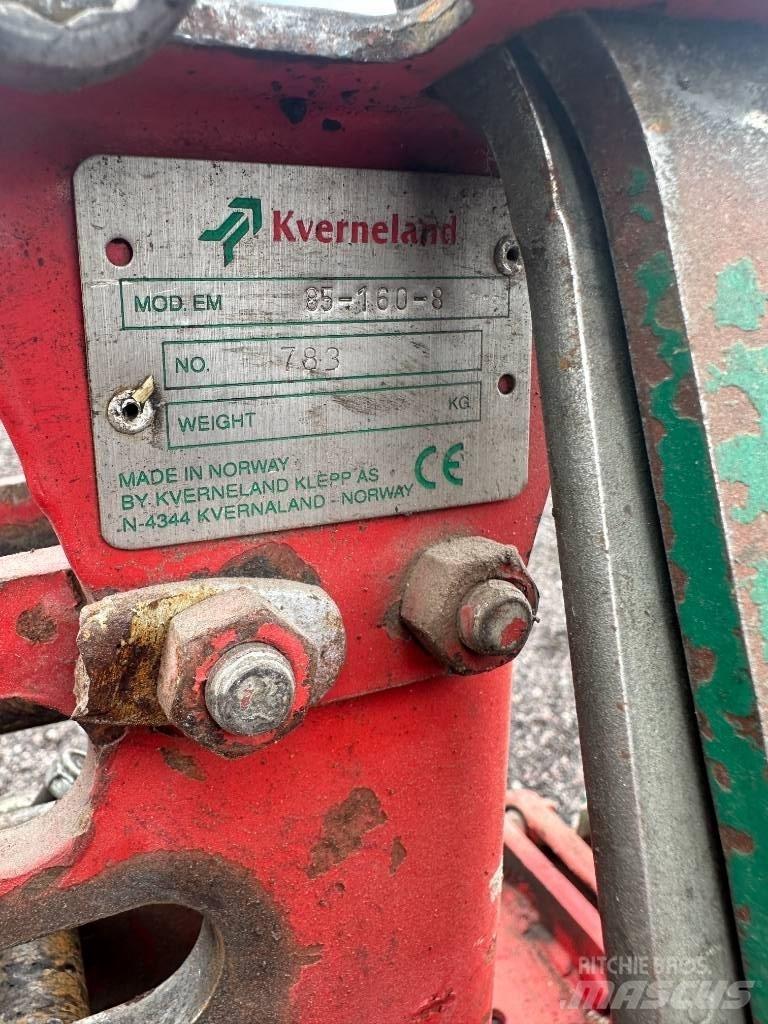 Kverneland EM85 Aratri reversibili