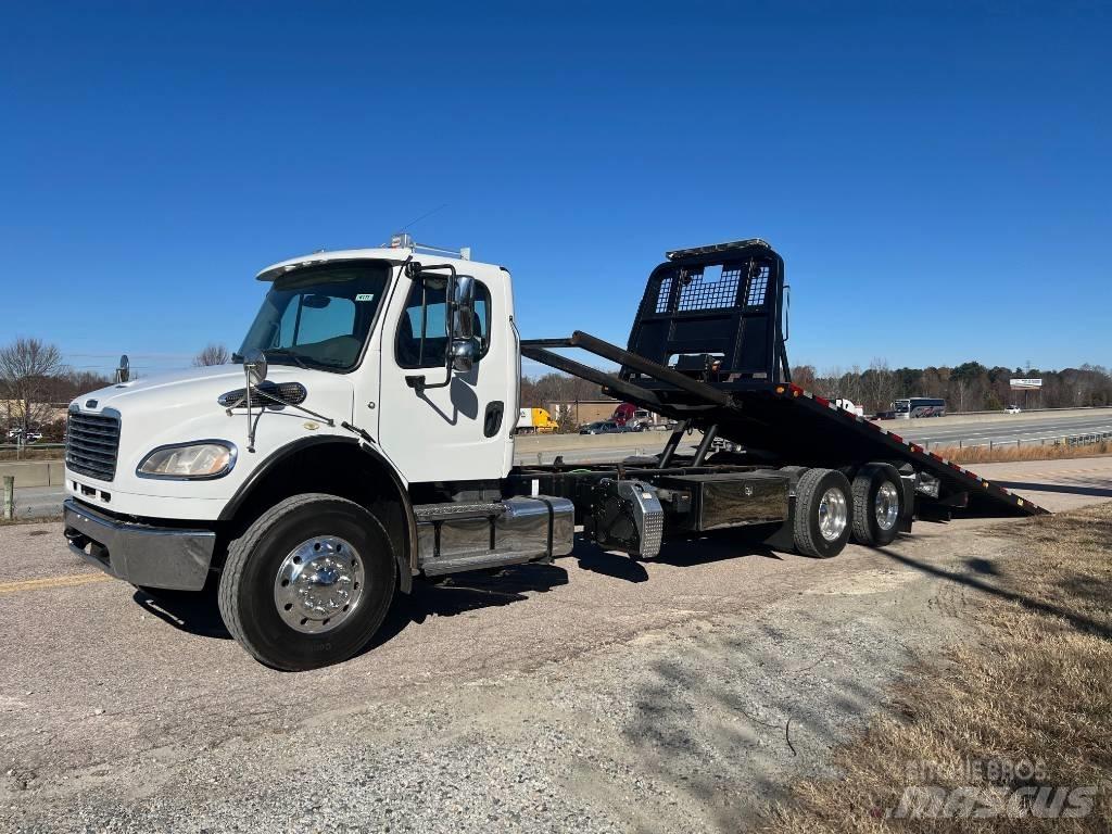Freightliner M2 Carroattrezzi