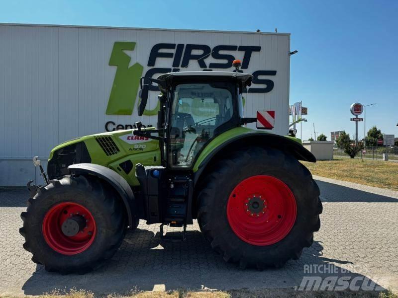 CLAAS AXION 870 Trattori