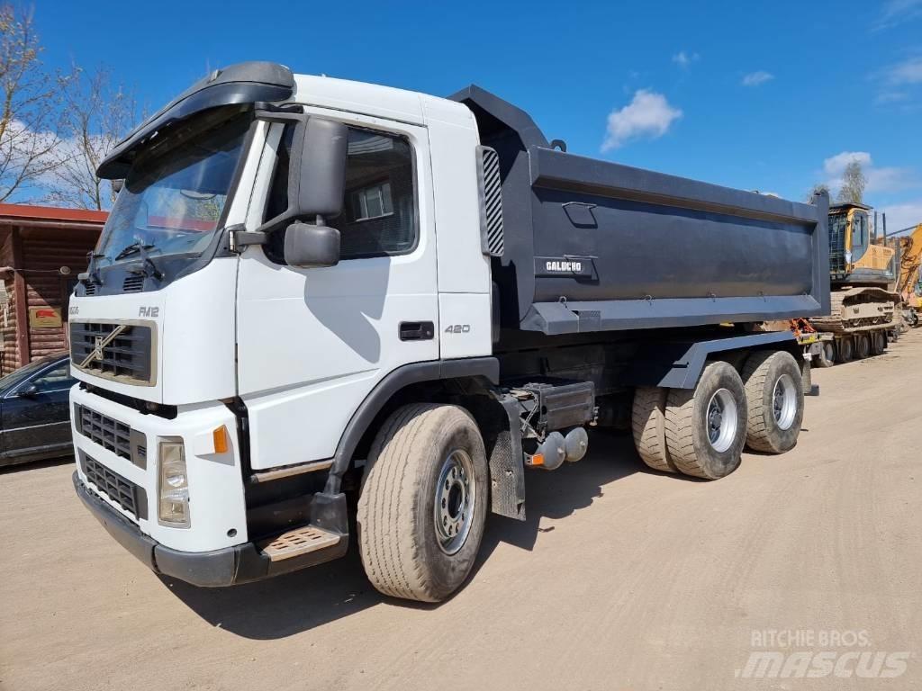 Volvo FM420 6x4 Camion con cassone scarrabile