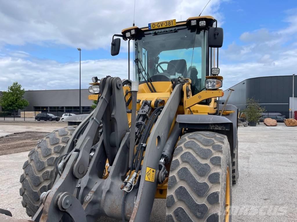 Volvo L 60 H Pale gommate