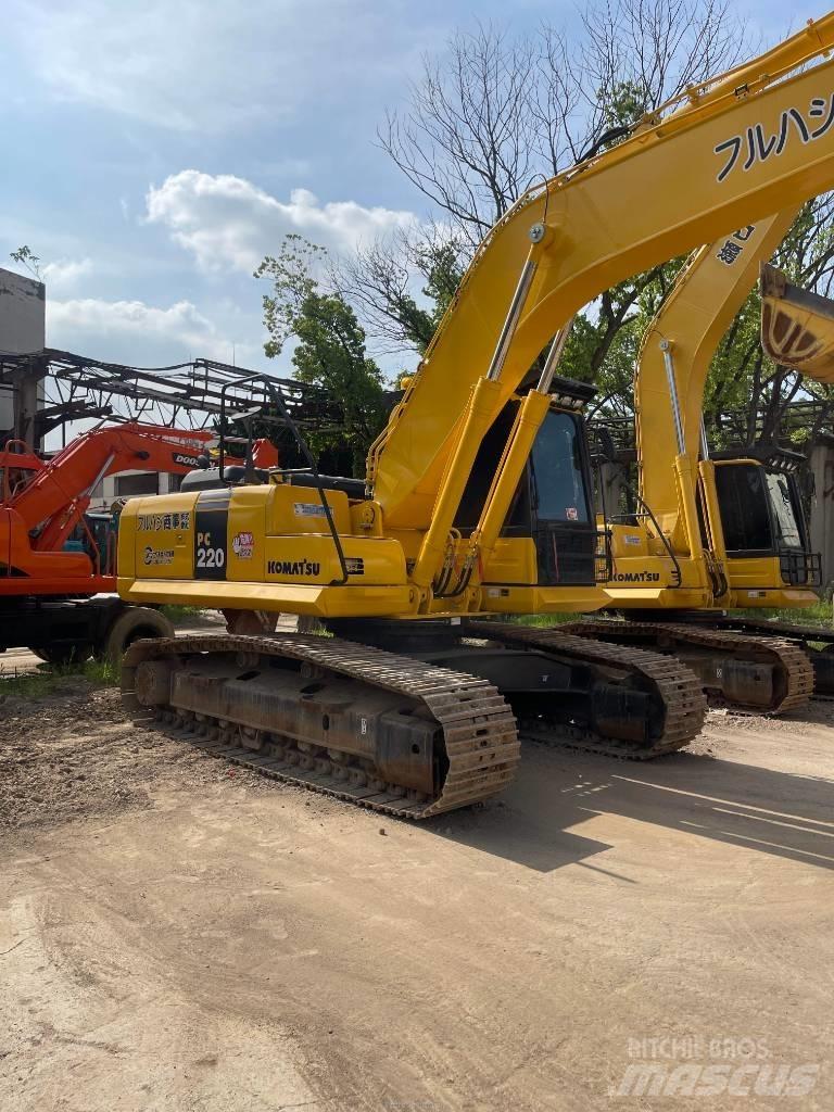 Komatsu PC 220-8 Escavatori cingolati