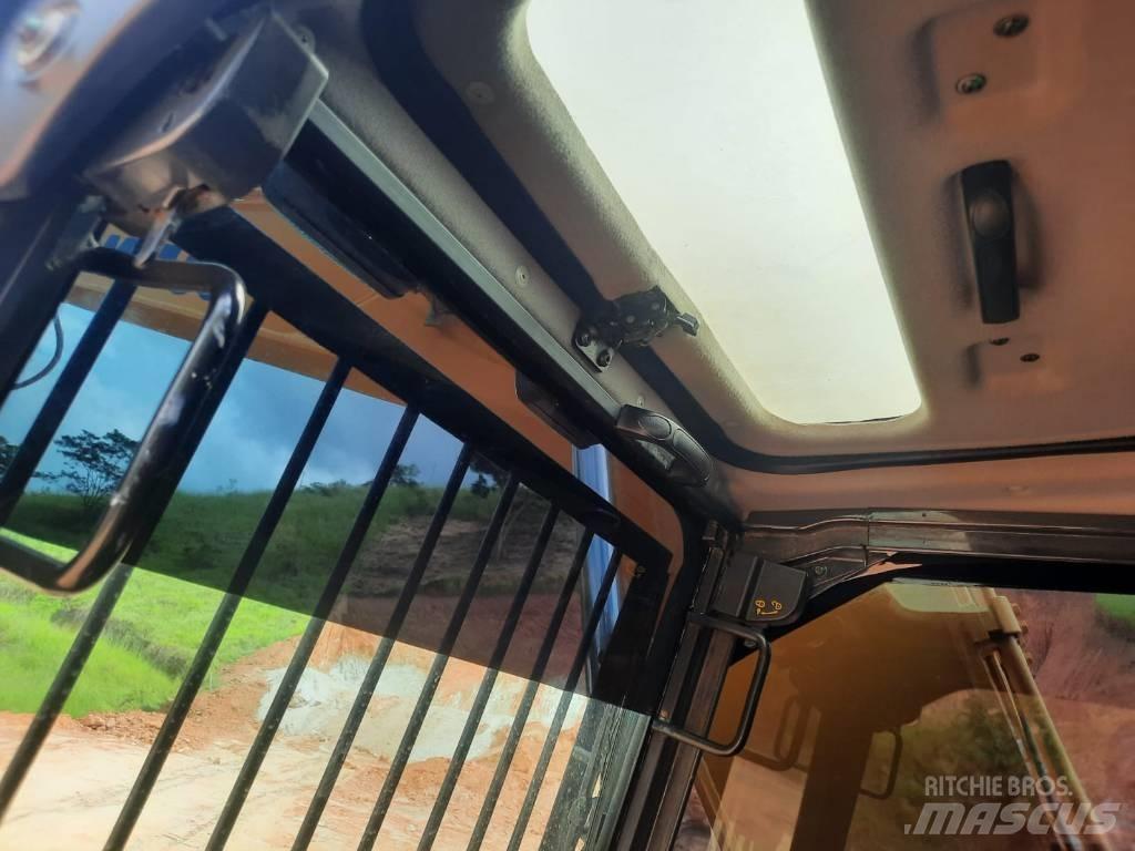 Komatsu PC130 Escavatori cingolati
