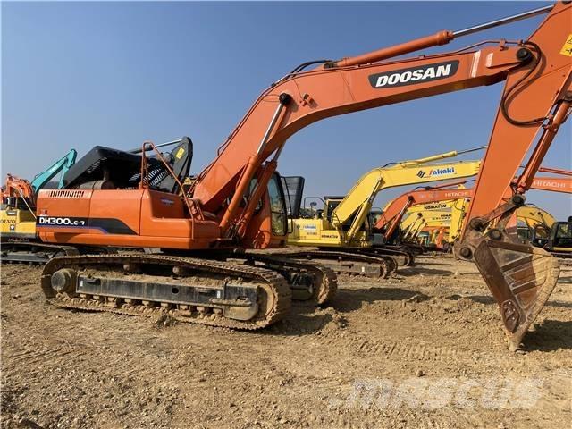 Doosan DH 300 Escavatori cingolati