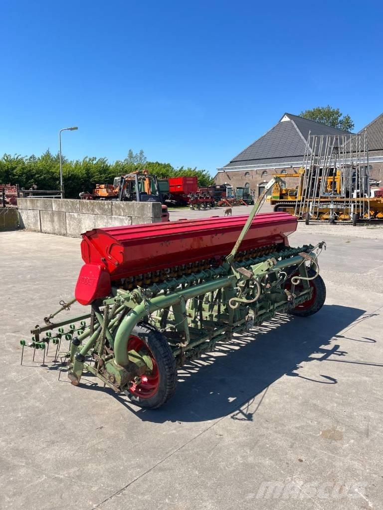 Nodet Zaaimachine Perforatrici