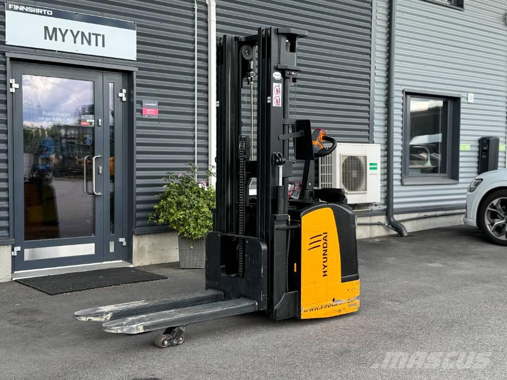 Hyundai 15ESR Carelli stoccatori  automatici-usati