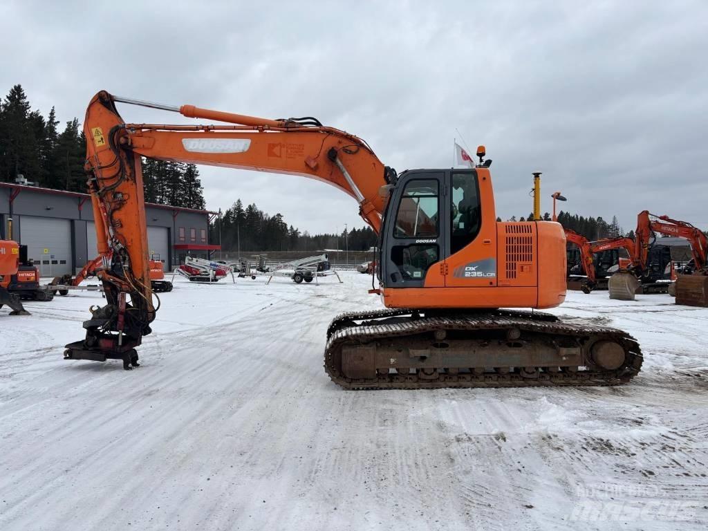 Doosan DX225 LC R Escavatori cingolati