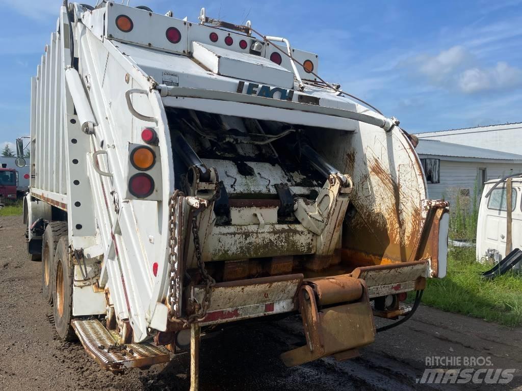 Volvo WX64 Camion dei rifiuti