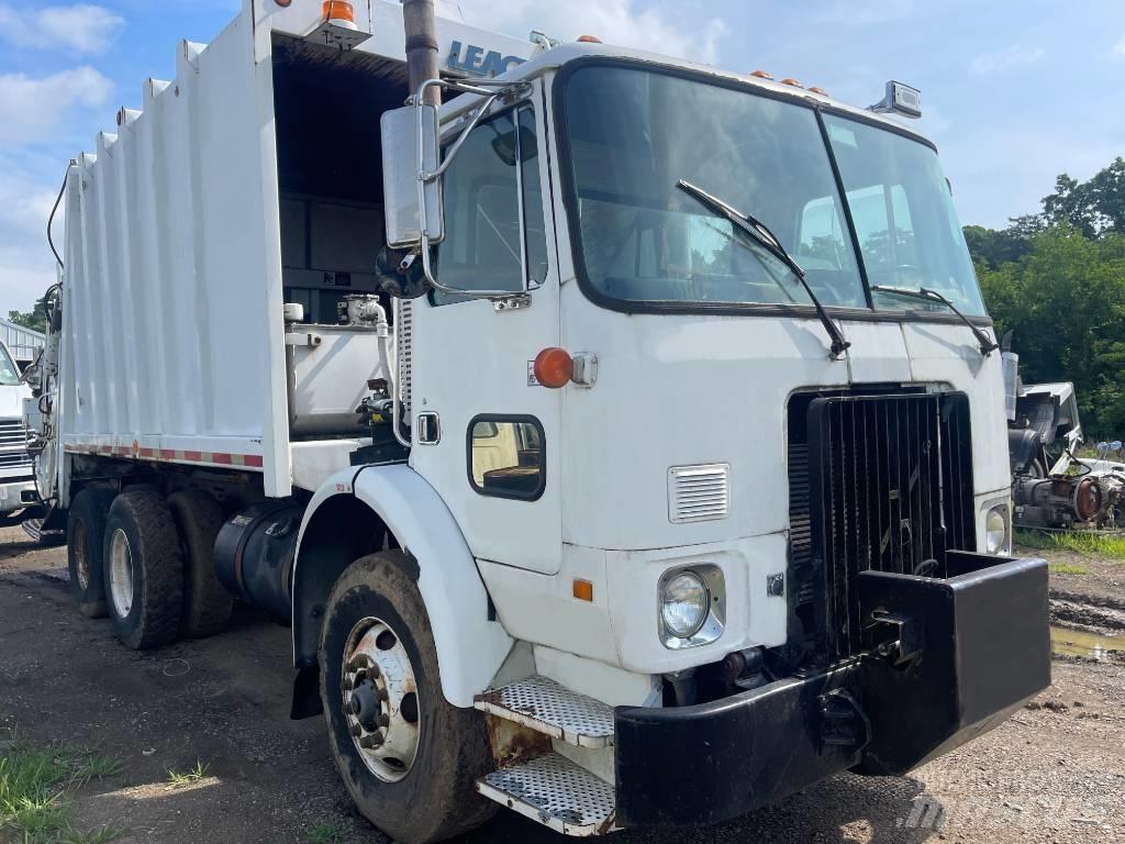Volvo WX64 Camion dei rifiuti