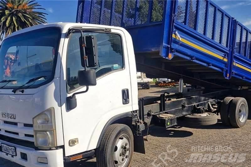 Isuzu NQR500 Camion altro