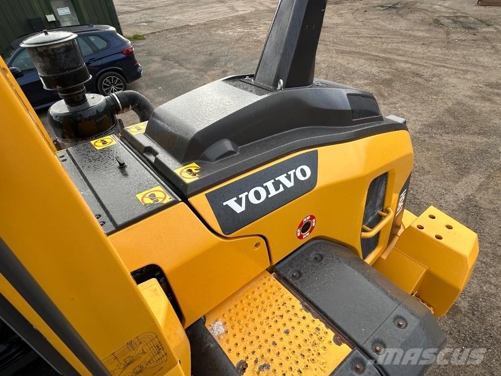 Volvo L90H Pale gommate