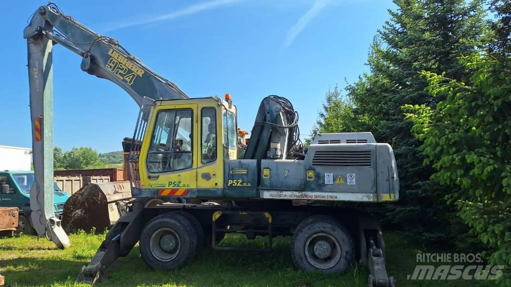 Liebherr A 924 Escavatori gommati