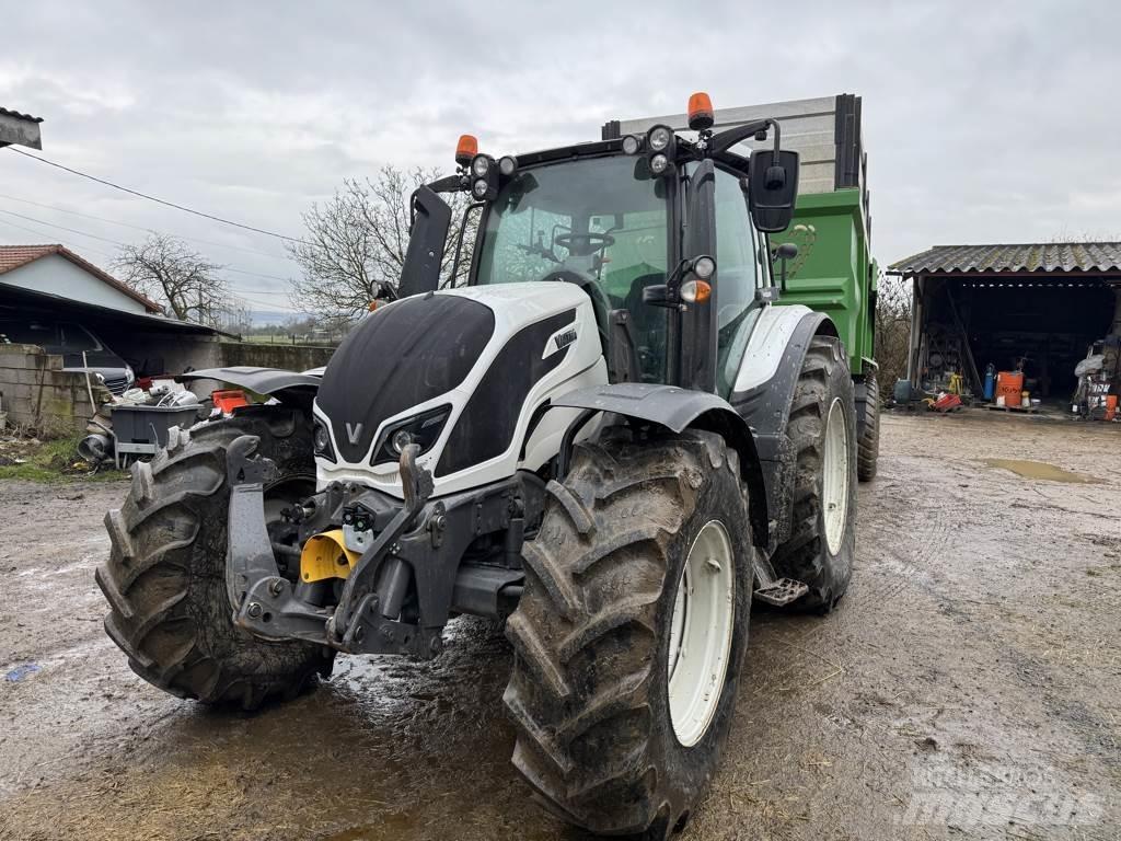 Valtra N174 Trattori