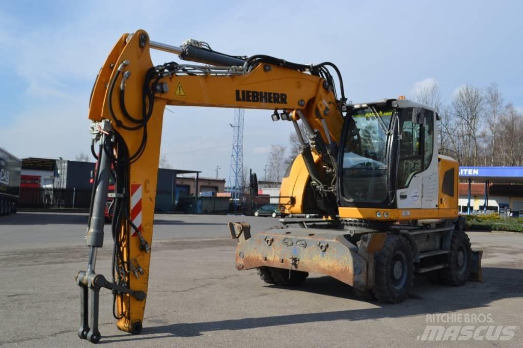 Liebherr A 918 Escavatori gommati