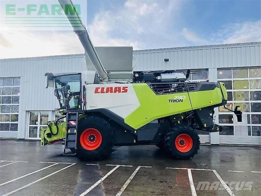 CLAAS trion 730 Mietitrebbiatrici