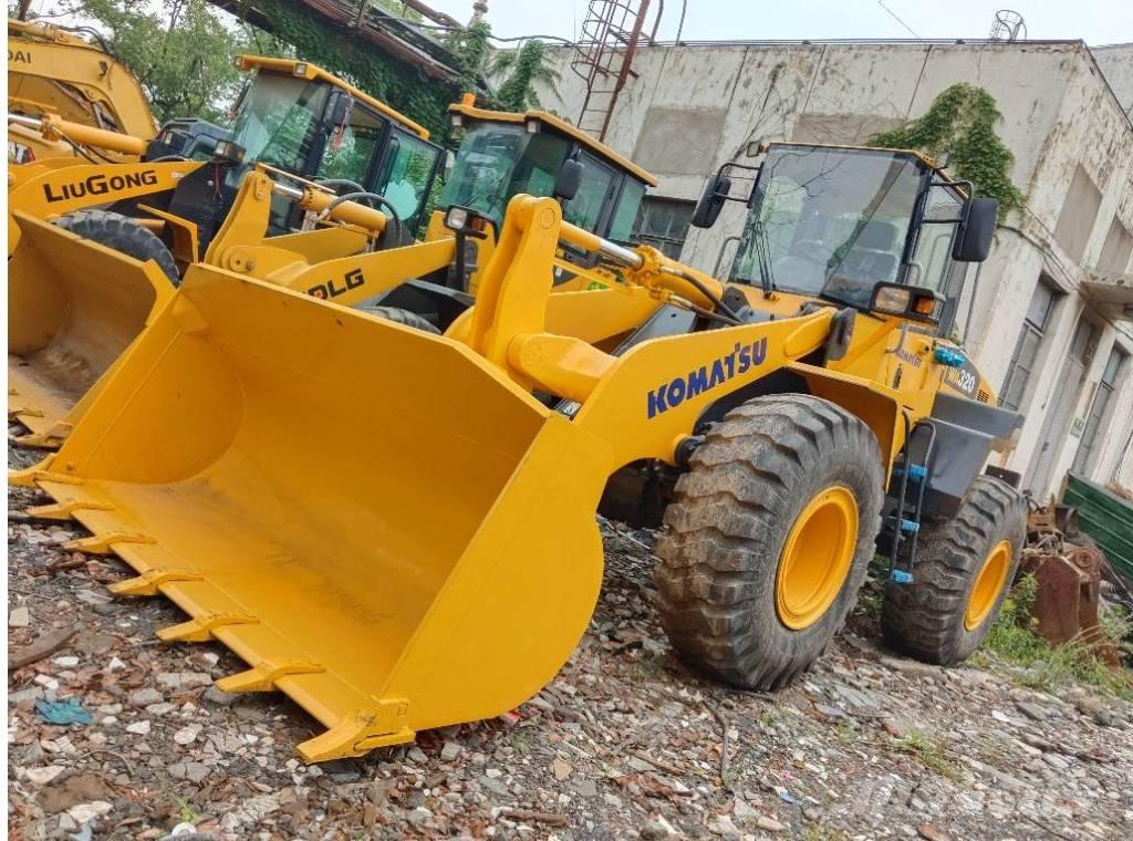 Komatsu WA 320-5 Pale gommate