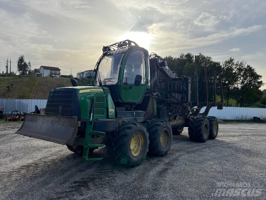 John Deere 1010 E Forwarder