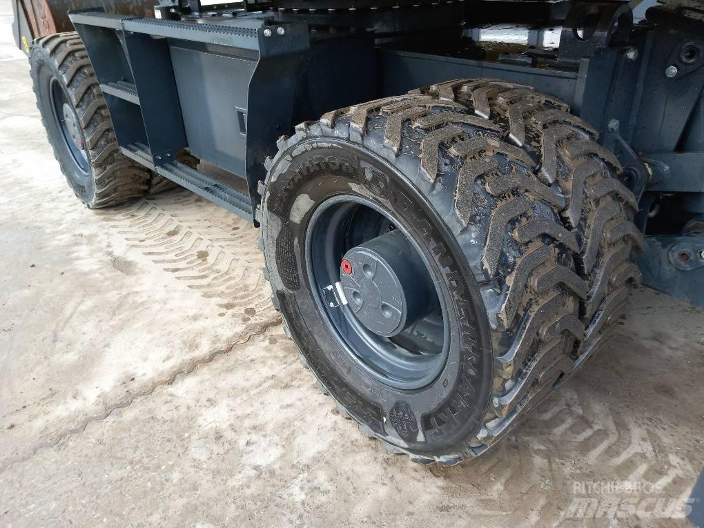 Komatsu PW160-11E0 Escavatori gommati