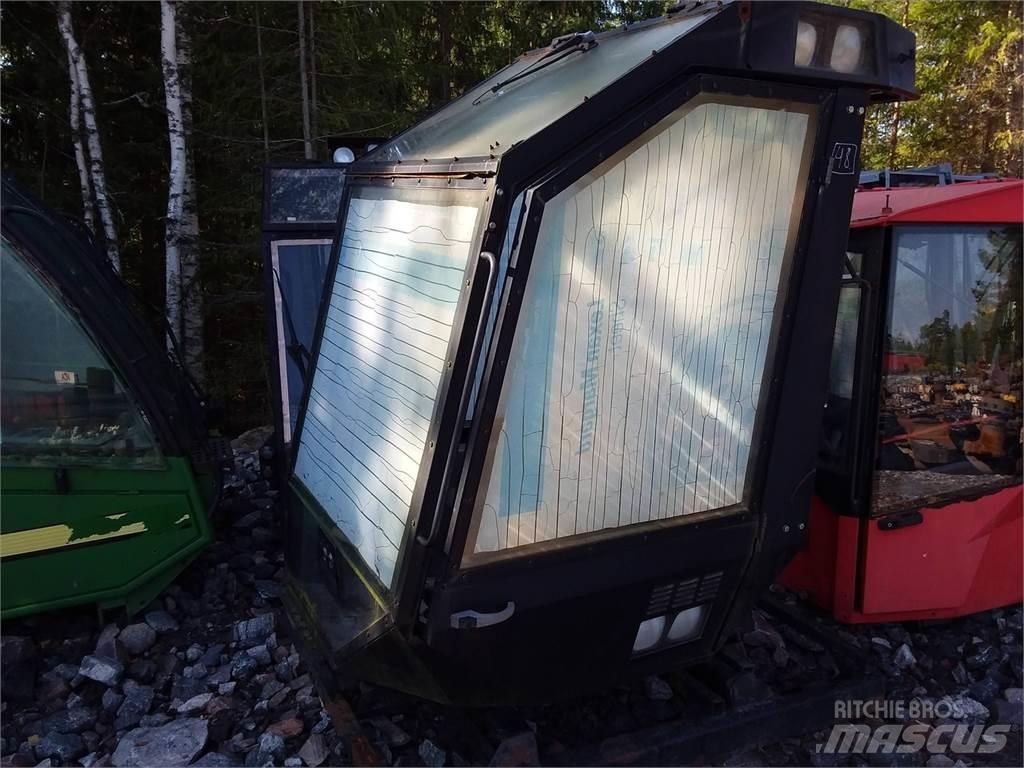 Valmet 901 Cabine e interni
