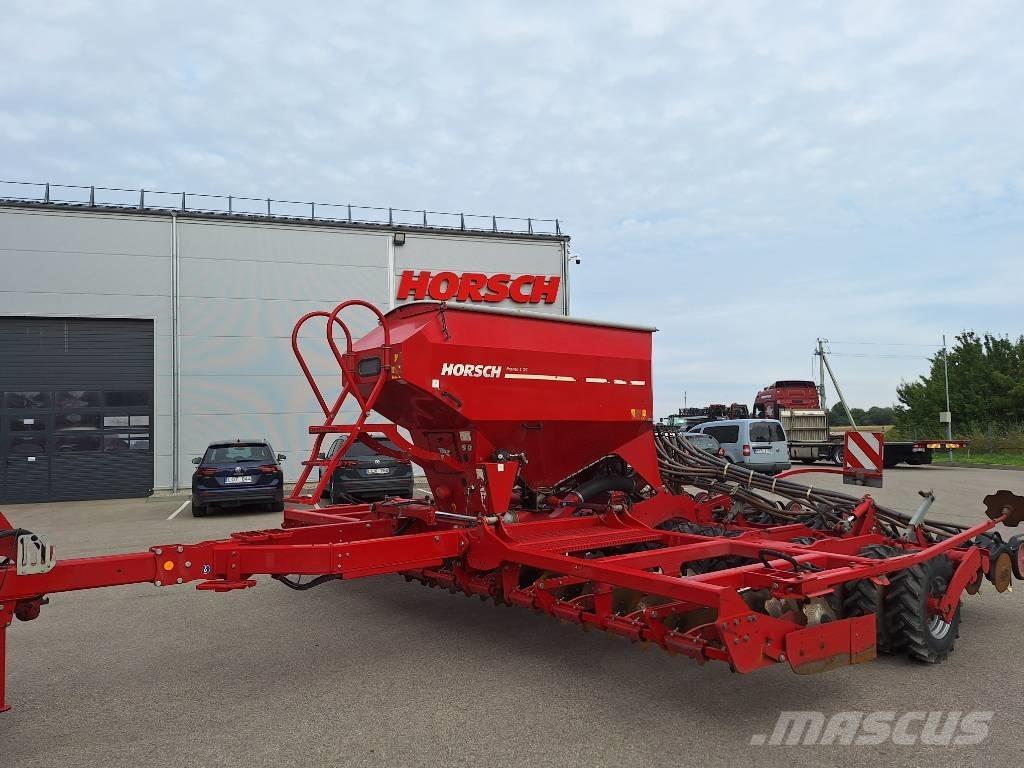 Horsch Pronto 6 DC Perforatrici