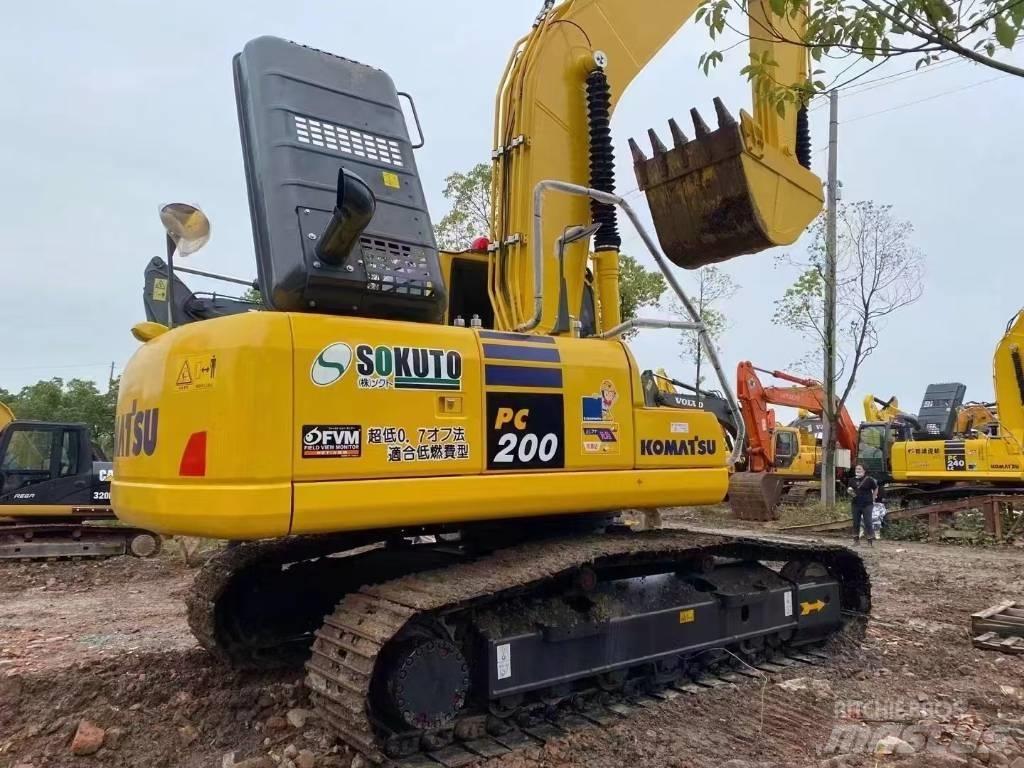 Komatsu 200-8 Escavatori cingolati