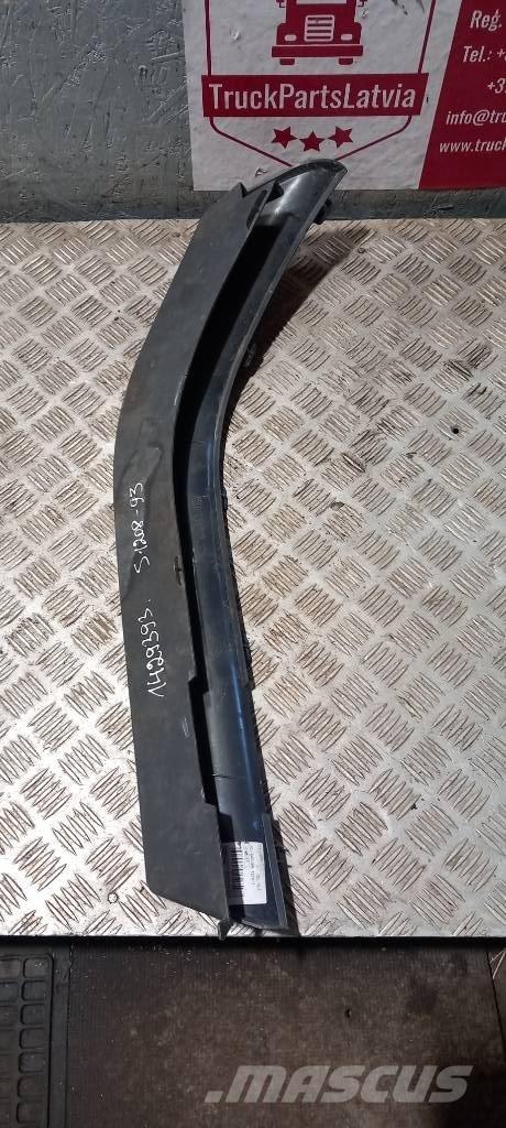 Scania 94 D.   1429393 Cabine e interni