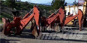 Bobcat 811 Retroescavatori