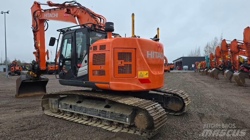 Hitachi ZX 225USLC-6 Escavatori cingolati